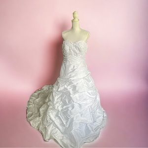 MOONLIGHT Bridal White Taffeta Collection Dress